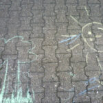 Bild: Kreidezeichnungen auf der Straße