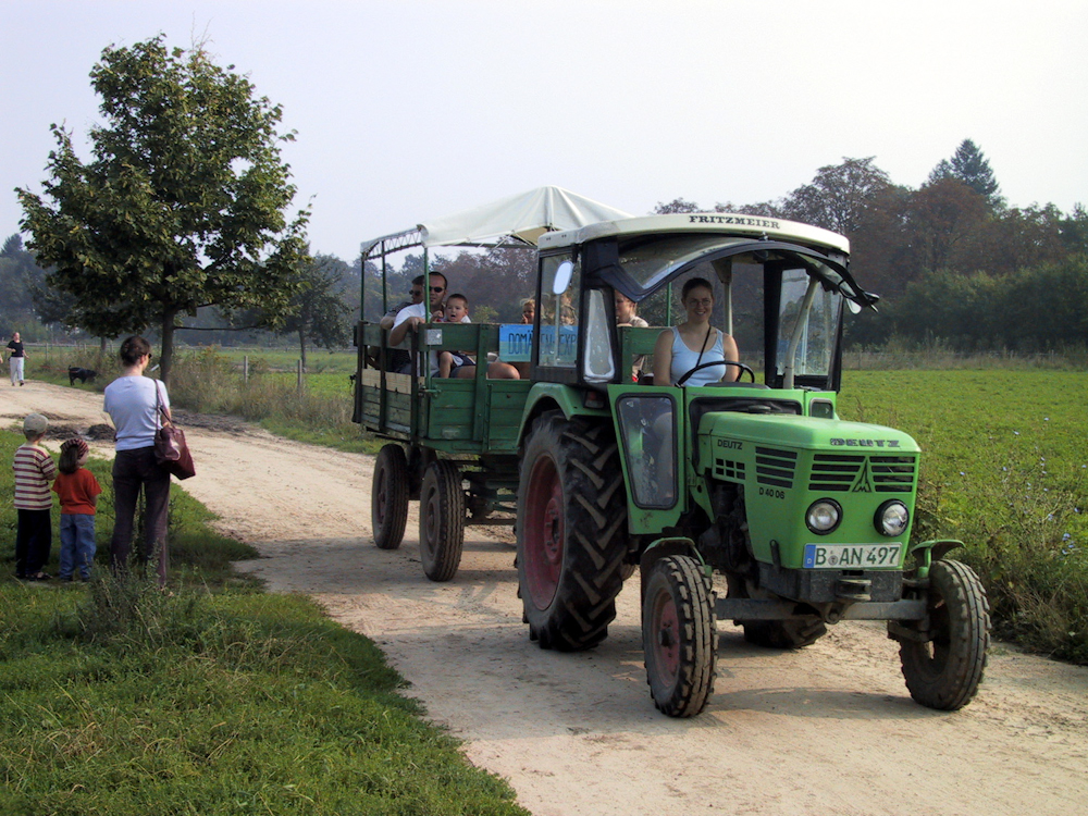 Einladung zu unserem Wochenendangebot – Wir fahren zur Domäne Dahlem!