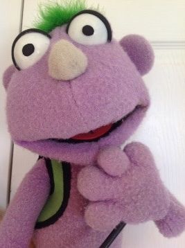 Foto: lila-farbene Stofffigur