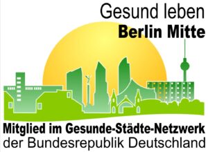 Grafik: Silhouette einer Stadt in Grün, dahinter eine aufgehende gelbe Sonne, oben und unten Schrift in schwarz